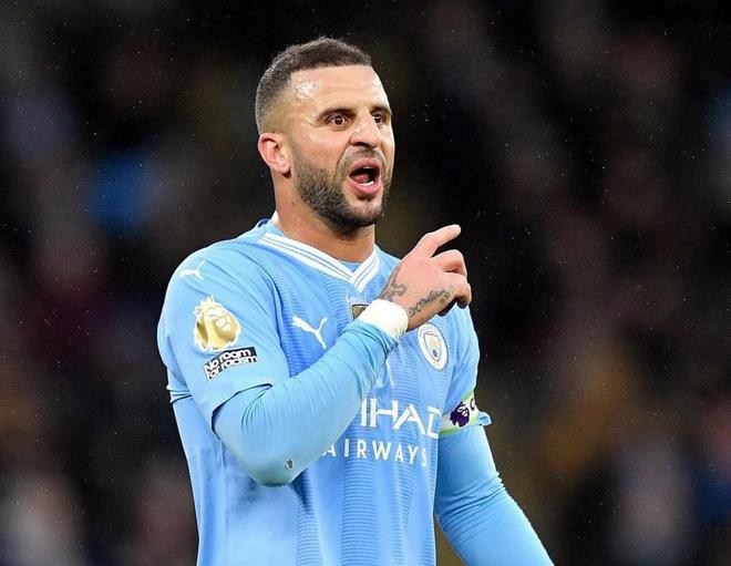 剑南春｜多特2-1客胜勒沃库森，安塞尔米诺、阿德耶米建功（剑南春｜多特客场2-1击败勒沃库森，安塞尔米诺与阿德耶米进球）