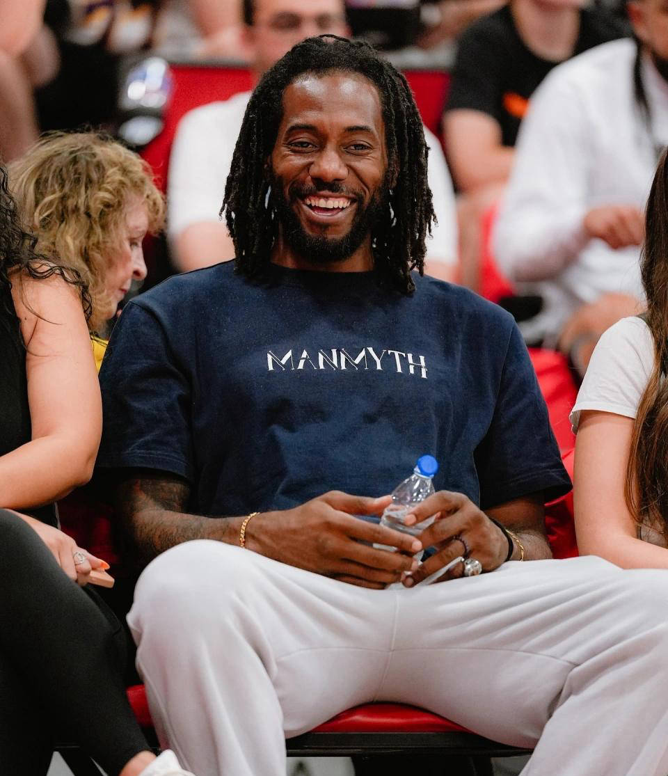 最高达589欧！诺坎普回归首战票价高昂，但预计将全部售罄（最贵589欧元！诺坎普回归首秀票价不菲，预计仍将一票难求）