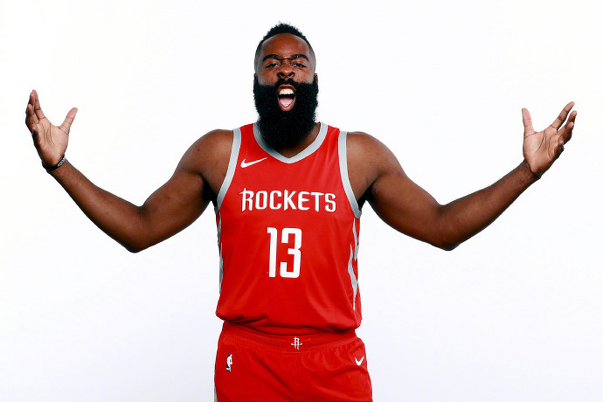 不多见！黄蜂猛龙比赛因灯光失控中断 球员在场上聊天（罕见！黄蜂vs猛龙因灯光故障比赛中断，球员场上闲聊）