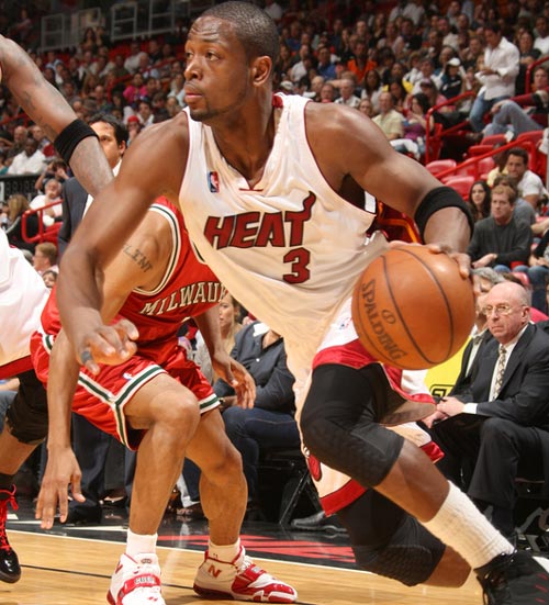 商业帝国新版图！公路车品牌Canyon发布詹姆斯代言最新宣传片（商业版图再升级：Canyon公路车发布詹姆斯代言最新宣传片）