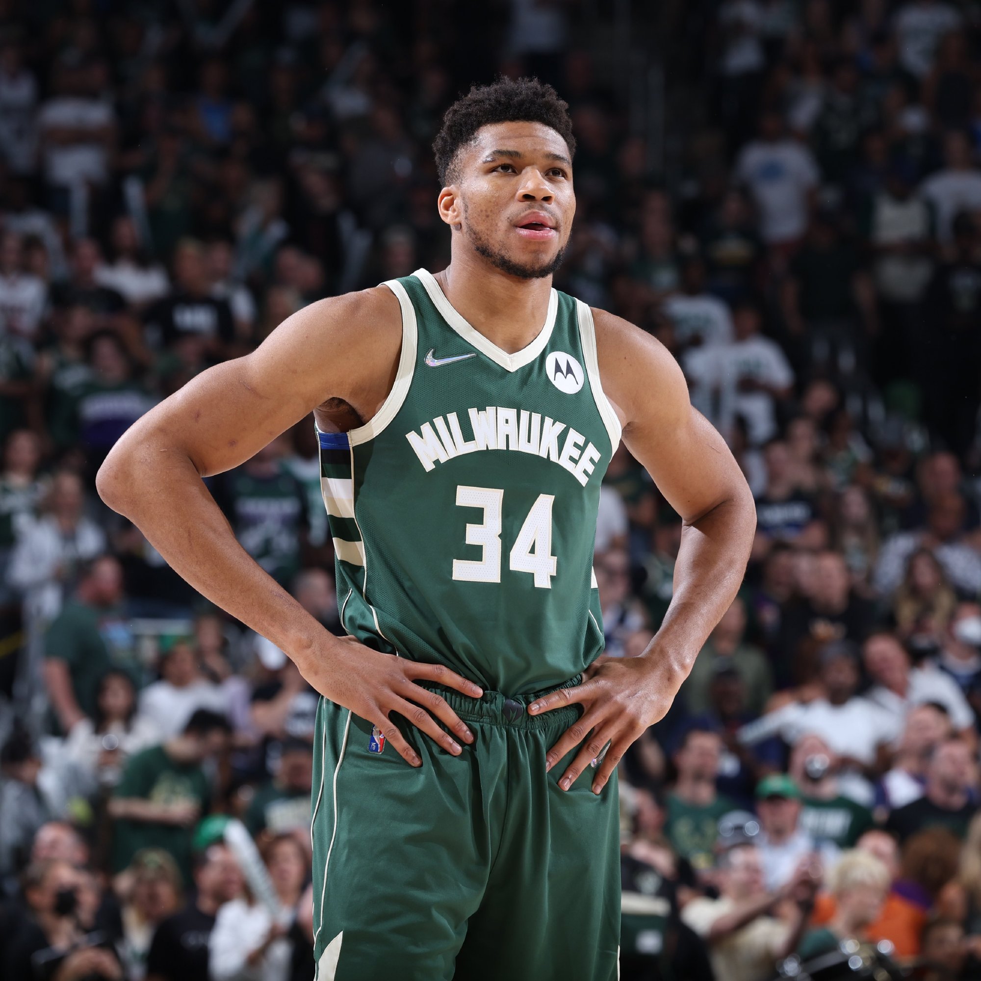 图赫尔将约谈阿诺德等球员，明确想参加世界杯需满足的条件（图赫尔将与阿诺德等球员面谈，明确入选世界杯所需达成的标准）