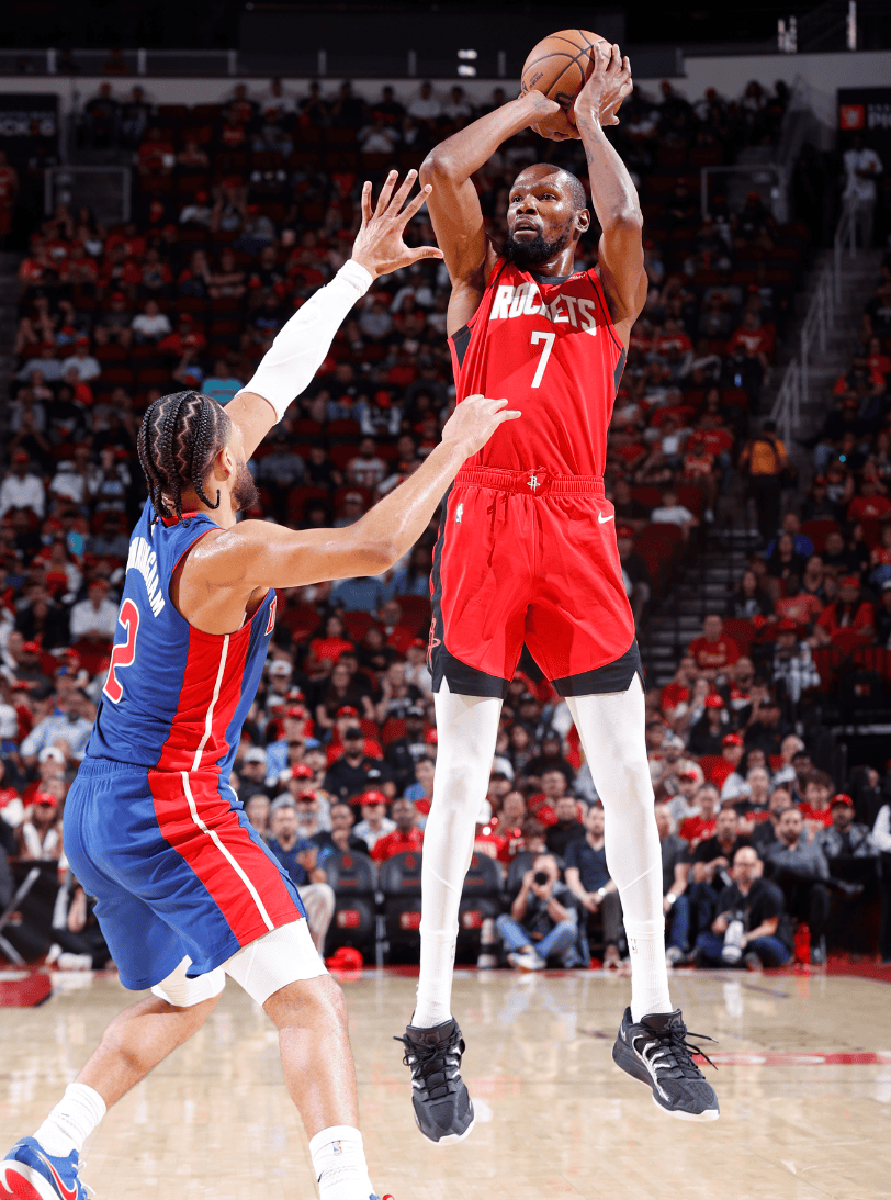 里弗斯：字母哥不会随队前往底特律，格林明天接受MRI检查（里弗斯：字母哥将不随队赴底特律，格林明日接受核磁共振检查）