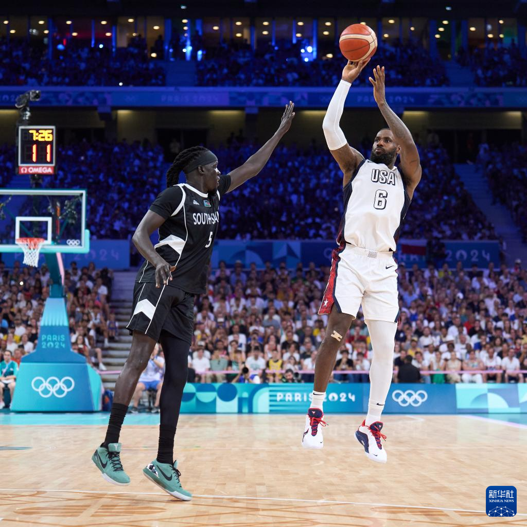 万项谈梅开二度：只能说运气比较好，赶上了这两个进球（万项自评双响：运气成分更多，恰好把握住两次破门）