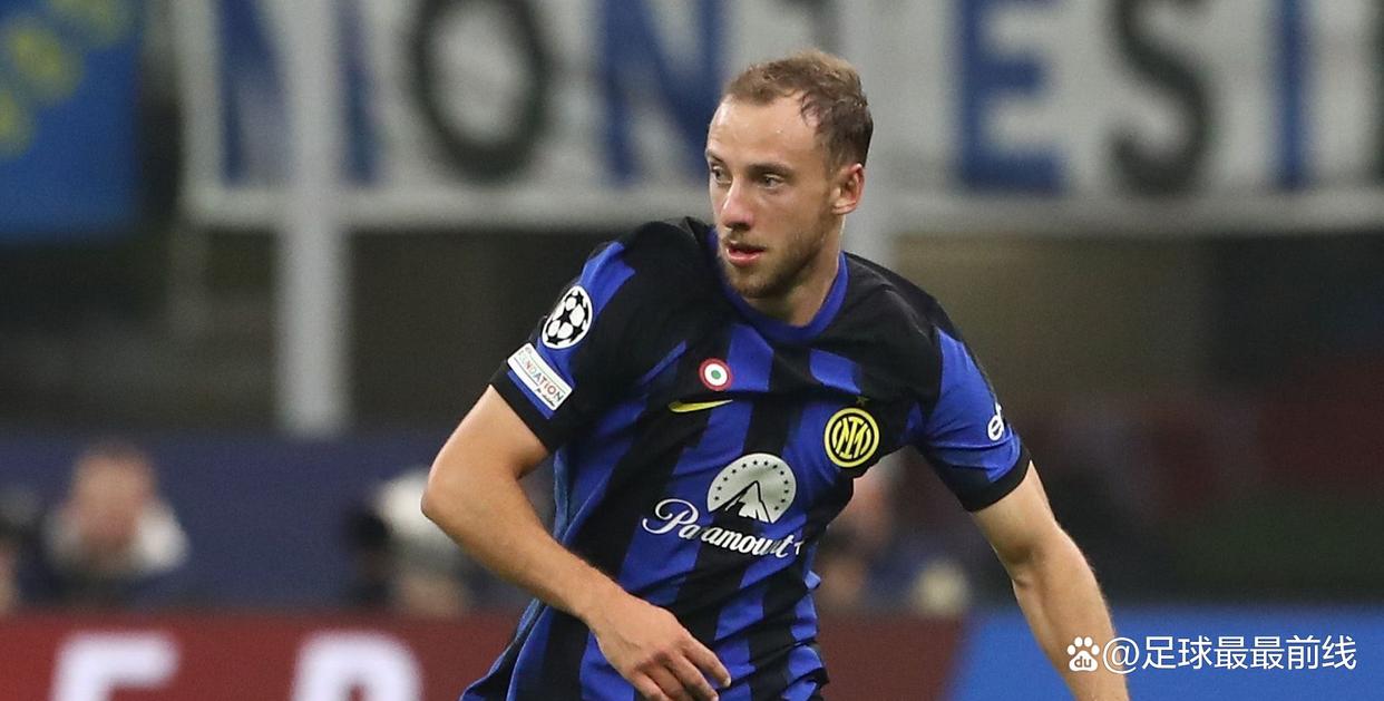 小卡近3场比赛表现抢眼，场均时间超37分钟（小卡最近三场发挥亮眼，场均出场时间超过37分钟）