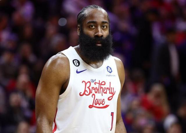 不愧是你！凯莱布·乐福半场2中0未得分仅拿2篮板 正负值-19（不负所望！凯莱布·乐福半场2投0中无得分仅2篮板，正负值-19）