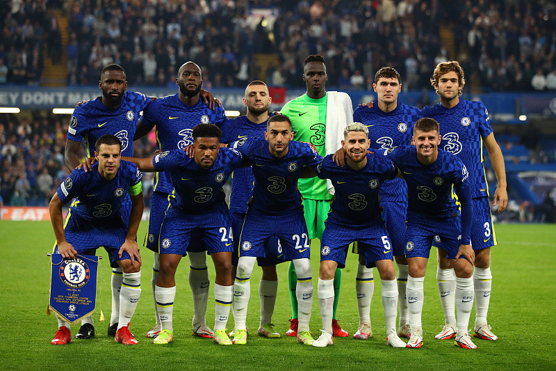 国米4‑0大胜科莫，一举登顶意甲积分榜（国米4球横扫科莫，强势登顶意甲榜首）