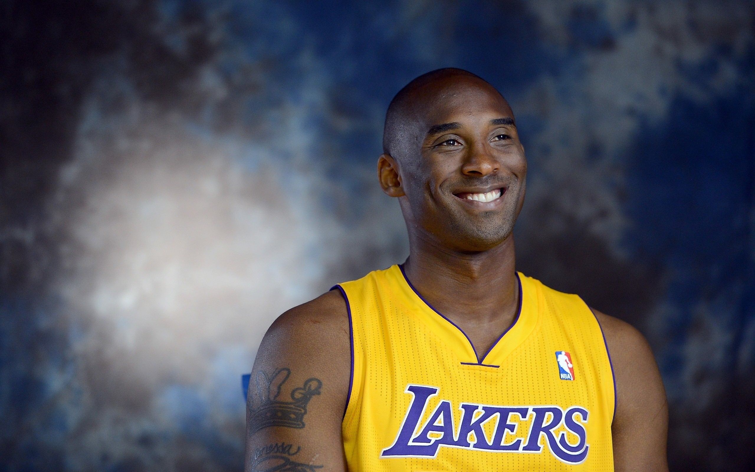 首节就打崩！杜兰特谢泼德连中三分 火箭轰出12-3领先湖人到两位数（开局即溃败！杜兰特与谢泼德连飙三分，火箭打出12-3高潮将湖人分差拉至两位数）