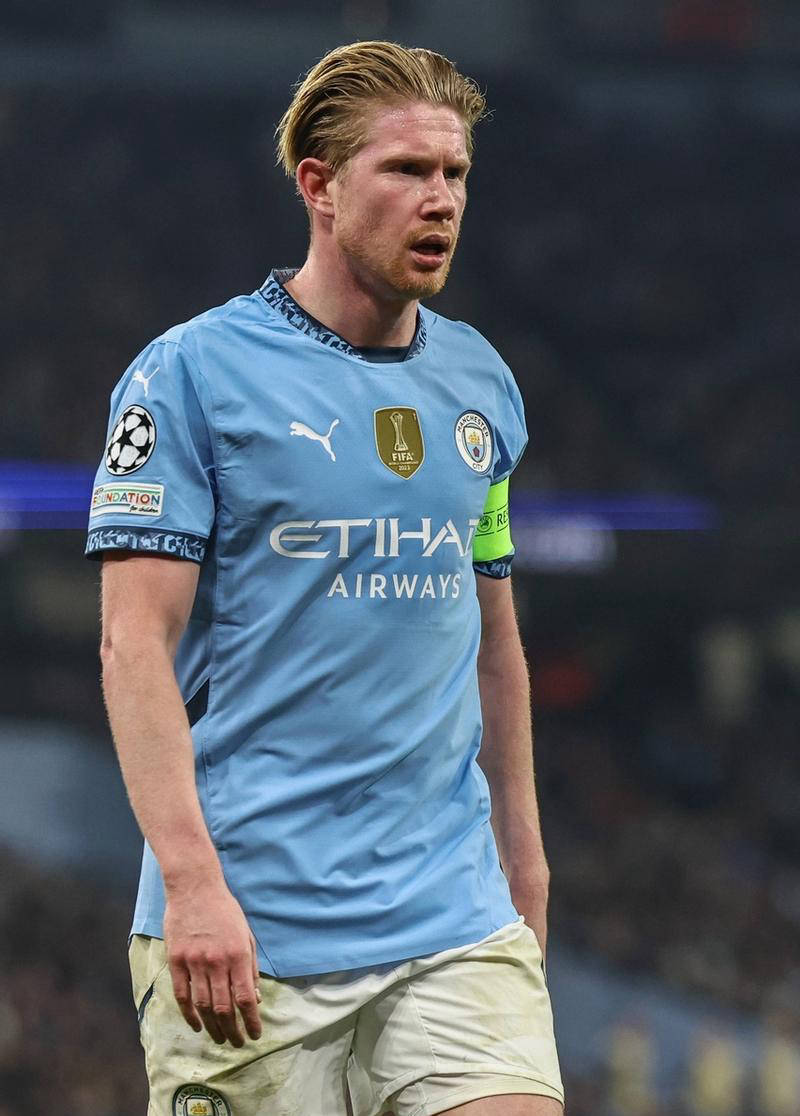 卡什：莱万就该当波兰队长，普罗别日撤他袖标真的很奇怪（卡什：莱万理应担任波兰队长，普罗别日撤下其袖标令人费解）