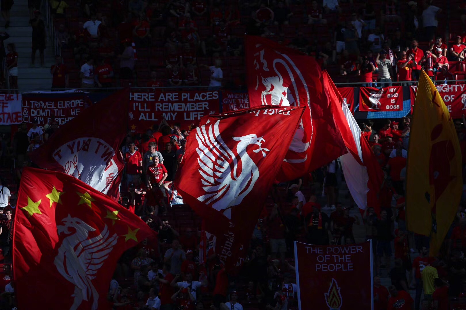 舍甫琴科：我喜欢这支米兰的热情；莱奥能在我那时的米兰踢球（舍甫琴科：我欣赏如今米兰的激情；莱奥在我当年的米兰也能立足）