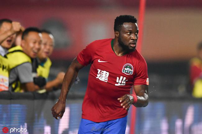 掘金约基奇三双末节爆发（掘金核心约基奇轰三双，末节接管比赛）