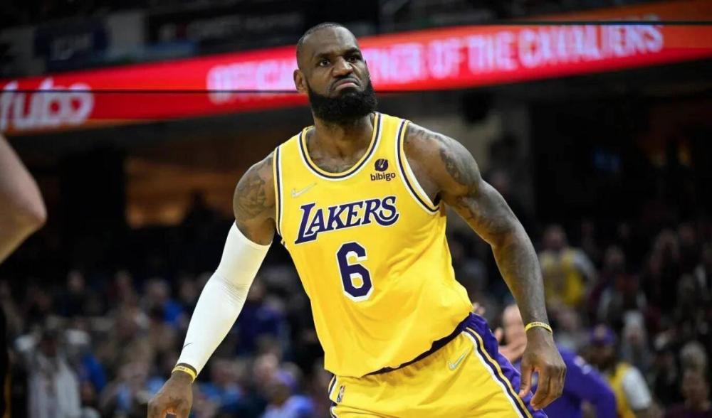 武器大师怎么办啊？SBV精英队史首次荷甲客场击败阿贾克斯（武器大师如何应对？SBV精英荷甲队史首次客场击败阿贾克斯）