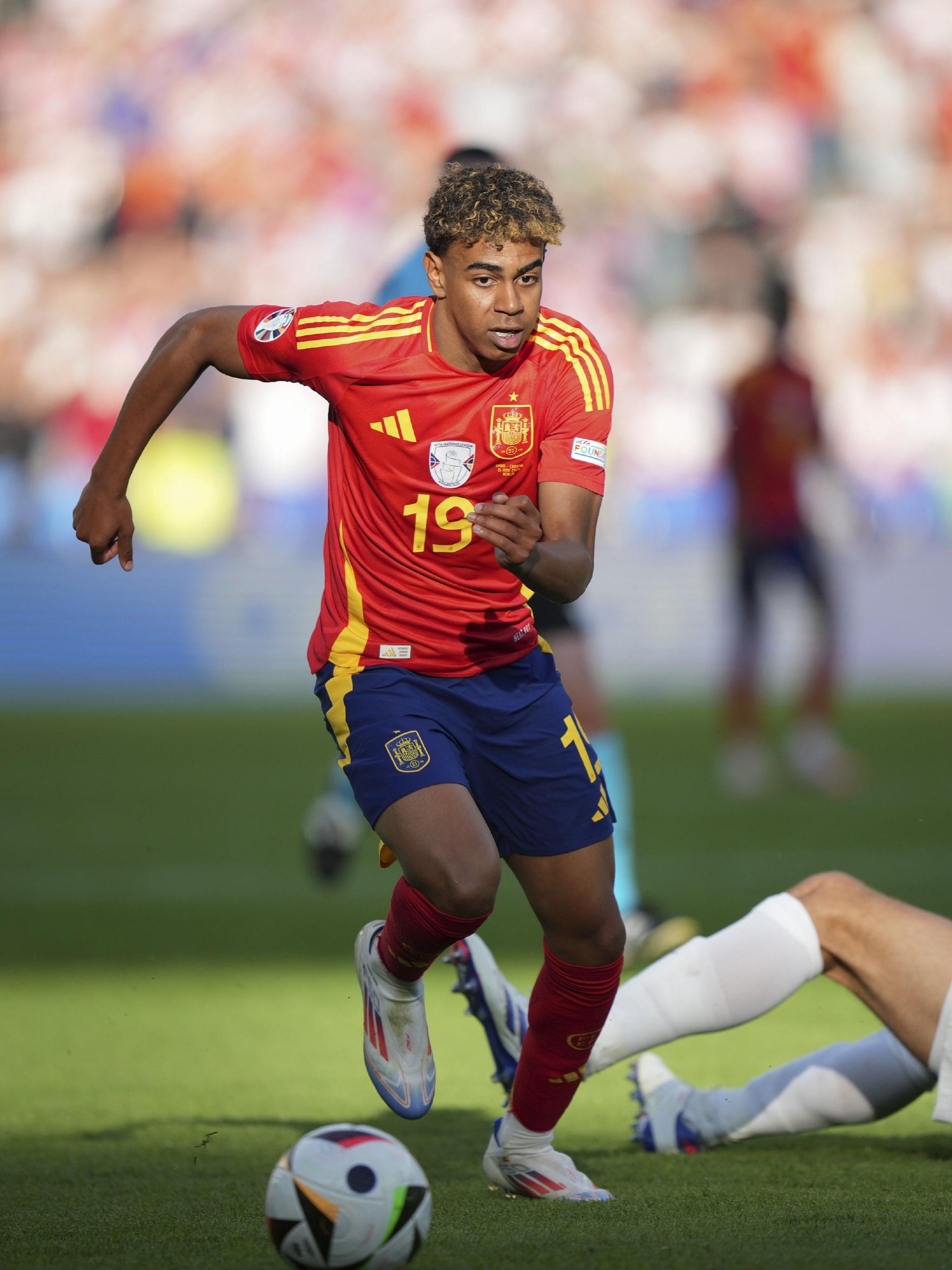 桑切斯：切尔西坚持了现有打法，下场比赛需要力争三分（桑切斯：切尔西维持既定打法，下一场务必抢下三分）